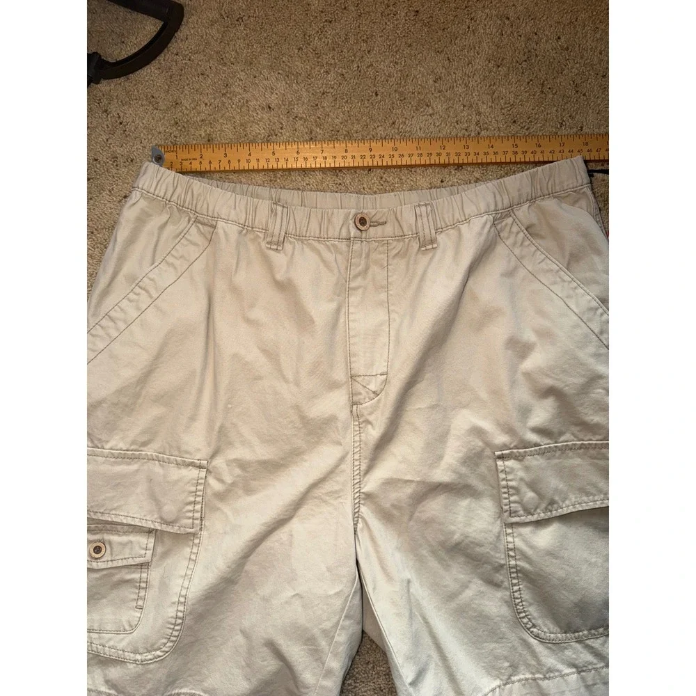 Tommy Bahama Relax The New Largo Cargo Shorts Shoreline Beige Mens XL TR8020 NWT